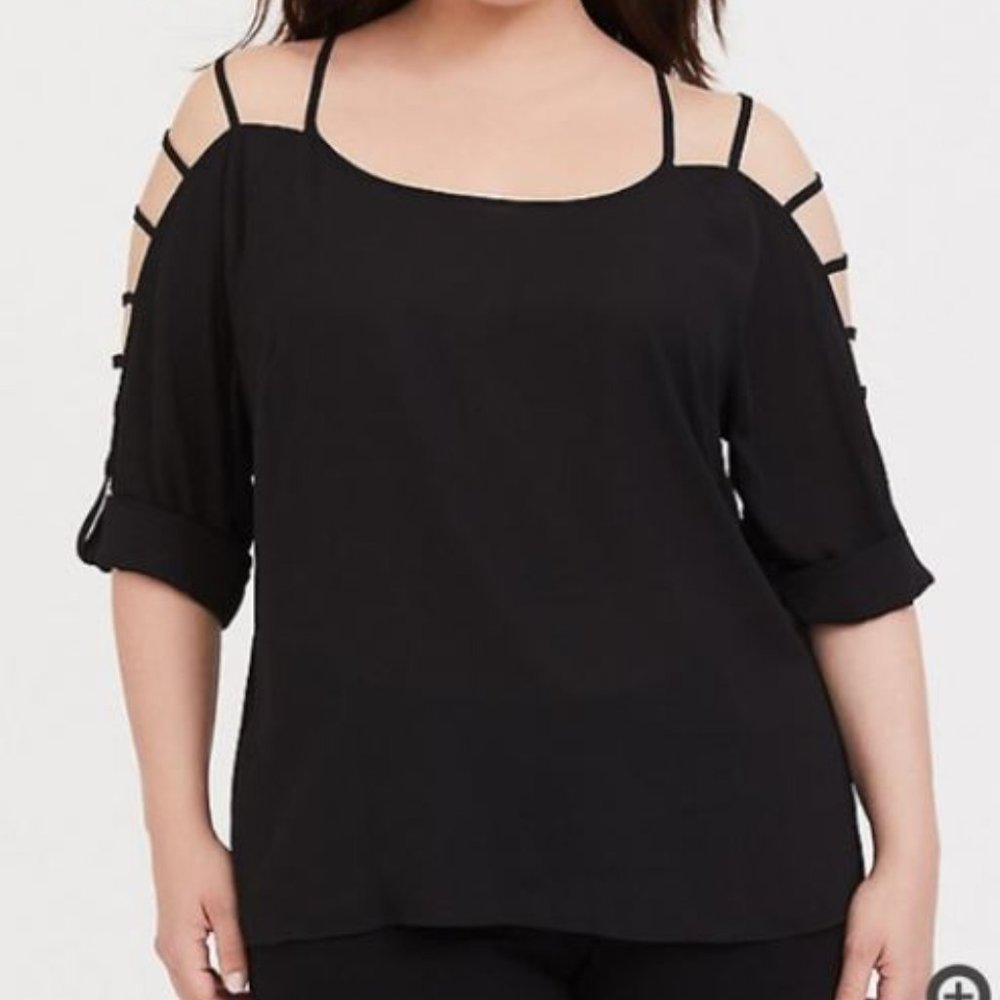 TORRID BLACK LADDER CUT TOP 4X NWT